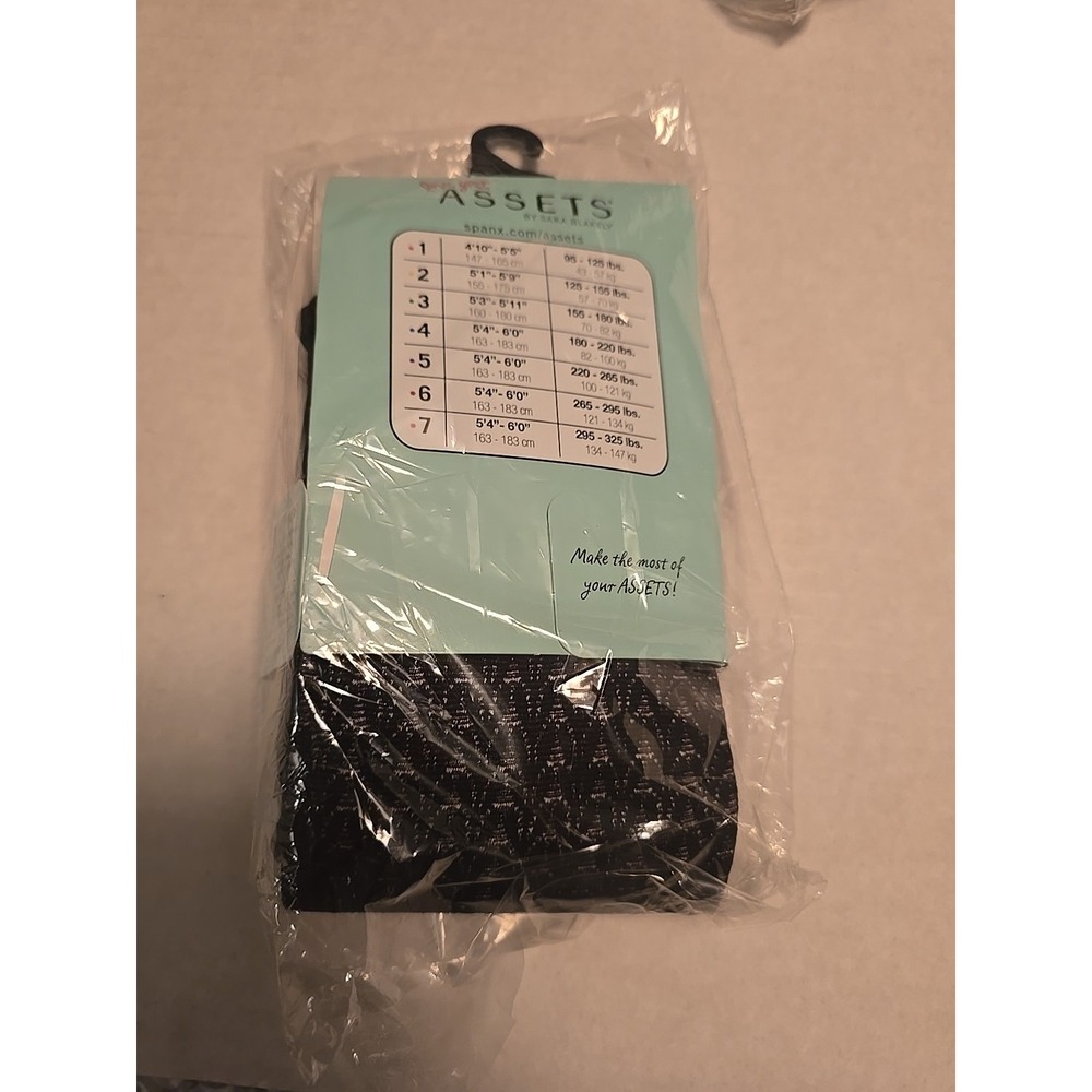 2 Pair Of Spanx Assets Shaping Tights Black Textured Wishbone/Diamond Size 4 NWT - Picture 6 of 9